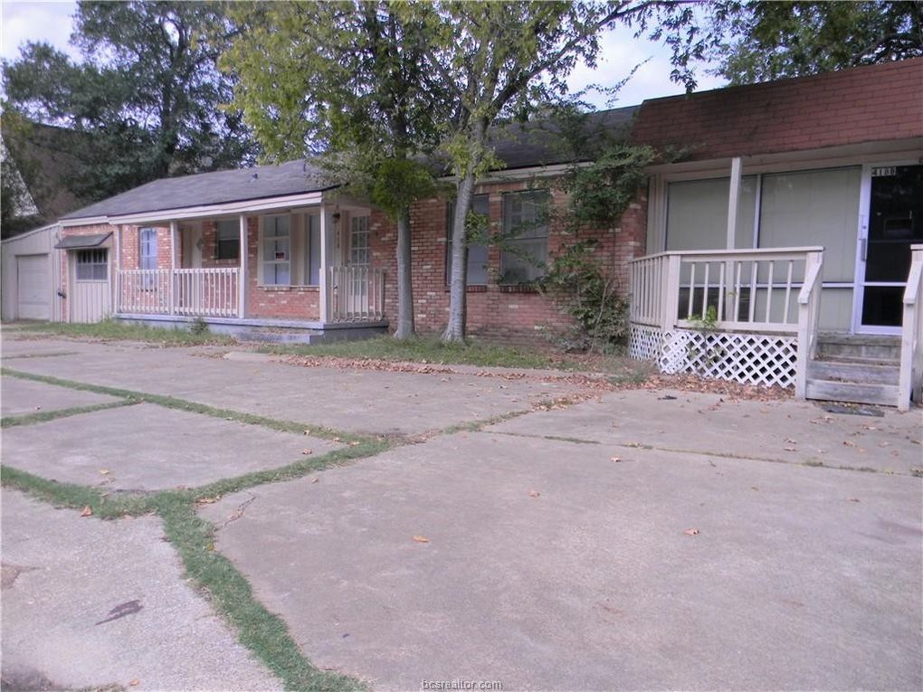 418 N Coulter Dr Unit 2, Bryan, TX 77803 Apartments in Bryan, TX