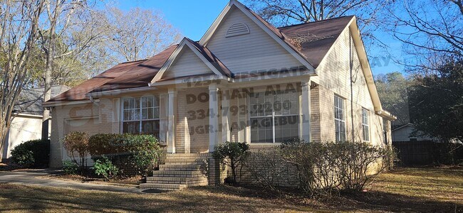 Building Photo - 2415 Stonewood Dr