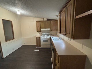 Foto principal - 831 N Pontiac Trail