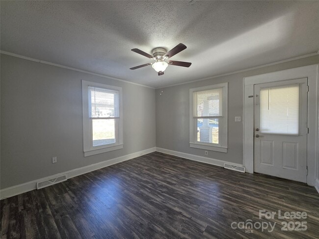 Foto del edificio - 818 Margate Ave