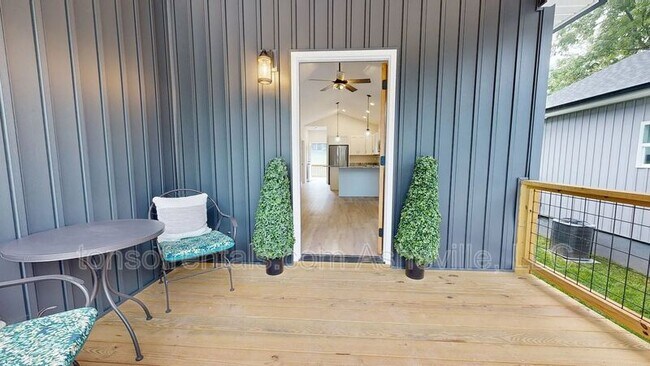 Foto del edificio - 343 Cashiers Valley Rd