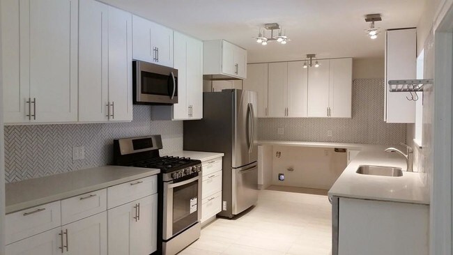 Foto del edificio - 4402 Hayride Ln