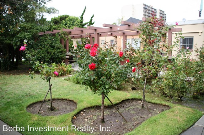 Foto del edificio - 924-924 Pine Ave