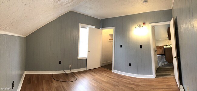 Building Photo - 1 br, 1 bath 4plex - 2 Henry Court 2B