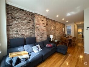 Building Photo - 273 Webster Ave