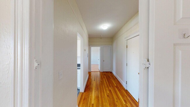 Foto del edificio - 1687 Commonwealth Ave