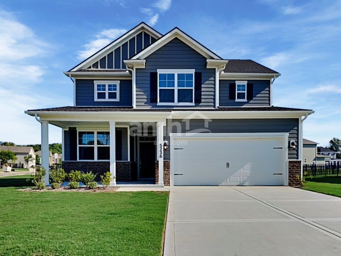 Foto principal - 5236 Valor Dr