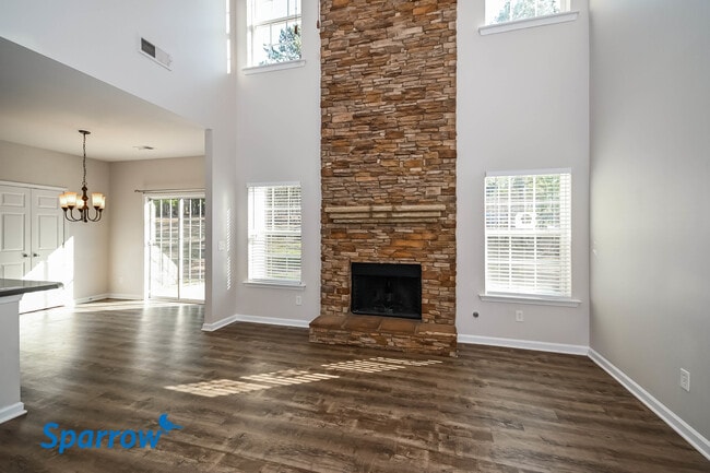 Building Photo - 246 Lilyfield Ln