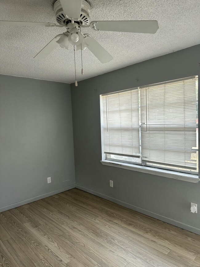 Building Photo - 2775 Eliasberg St