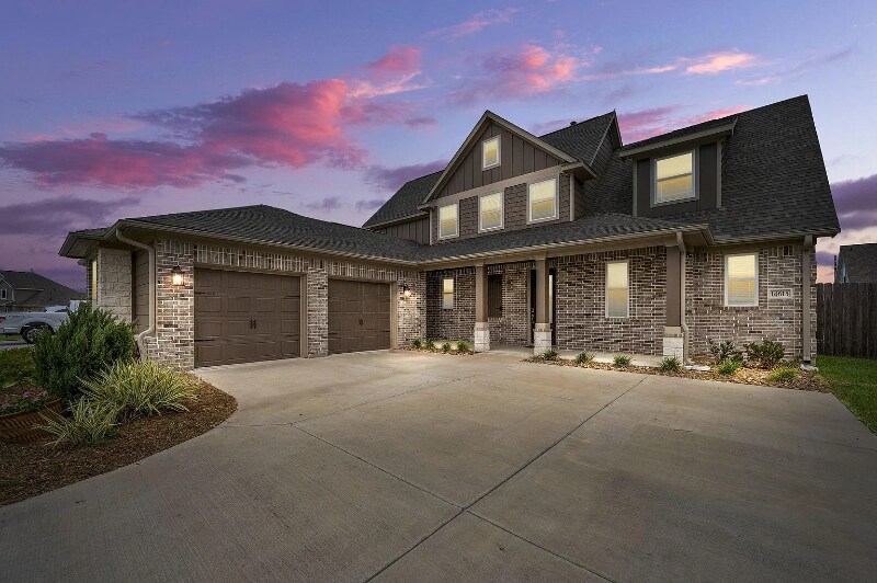 14615 Saratoga Ln, Mont Belvieu, TX 77523 House Rental in Mont