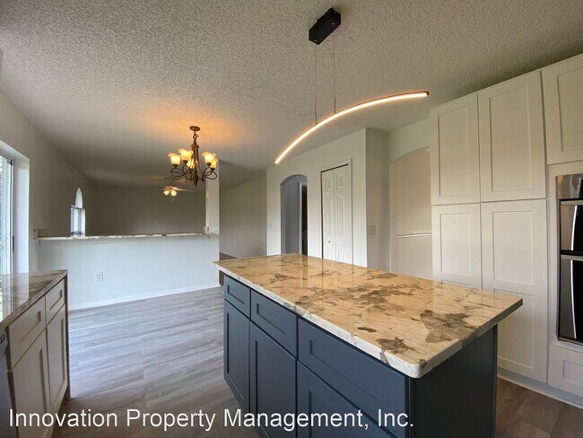 Building Photo - 4 br, 2.5 bath House - 2396 Courtland Blvd