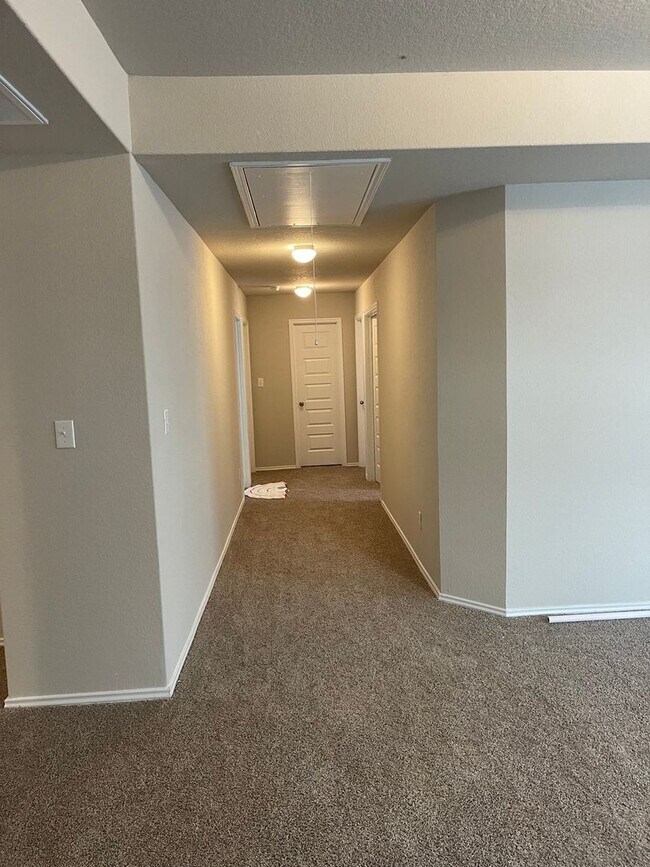 Foto del edificio - 331 Saddle Leaf