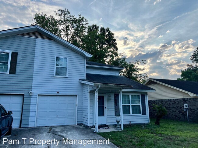 Foto del edificio - 2 br, 1.5 bath House - 128 Fox Chase Road