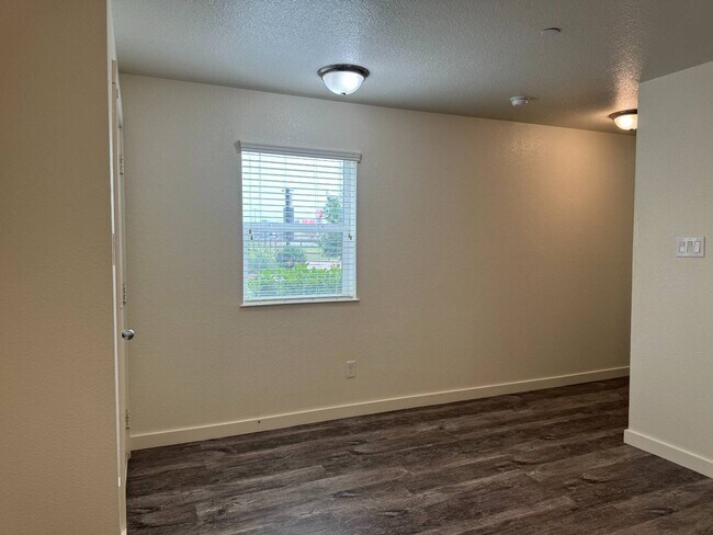 Building Photo - 21155 Gosling Rd