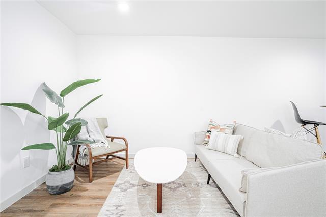 Foto del edificio - 125 E 8th St