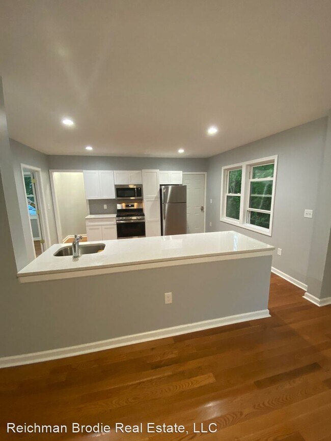 Foto del edificio - 187 St John St