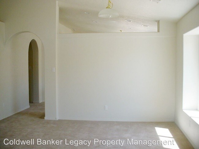 Building Photo - 2960 Desert Sage Ave SW