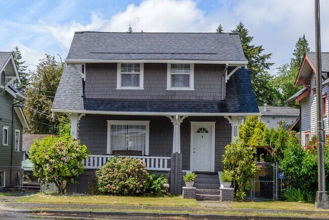 Foto del edificio - Beautiful 3 Bedroom Home in Tacoma!