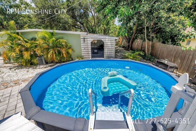 Building Photo - 6719 13th St N