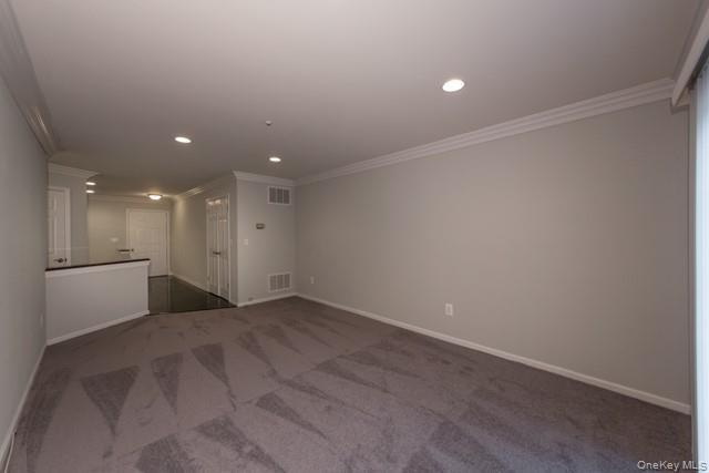 Foto del edificio - 16 Sylvan Ln