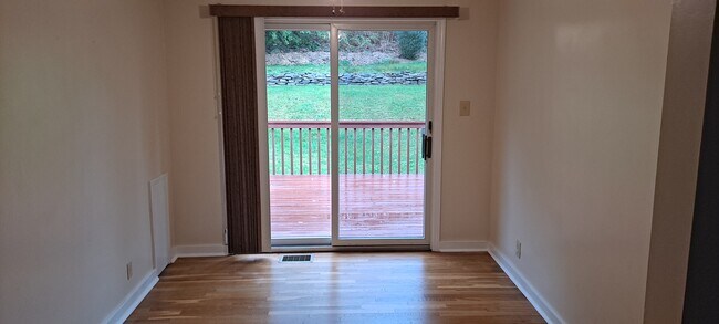 Wood deck through dinning - 259 Bethel Rd