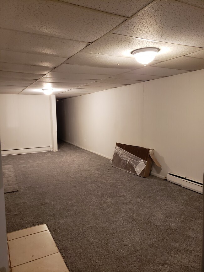 Living Room - 1588 W Market St