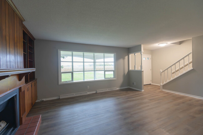 Foto del edificio - 5630 Tilly Rd