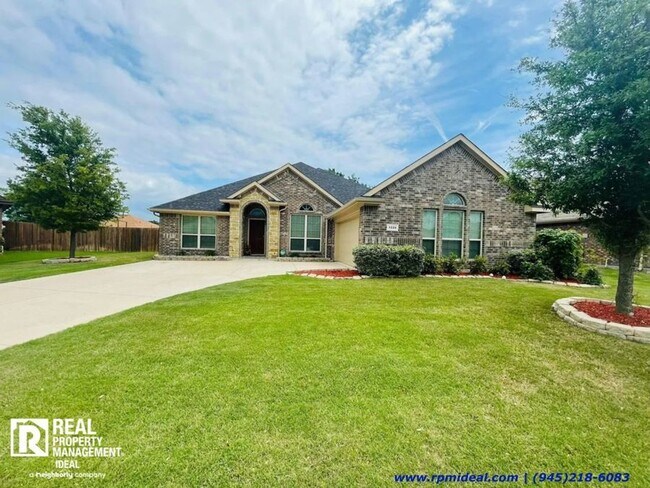 Building Photo - $2,599- 4Bed/ 2.5 Bath Upscale Home in Desoto