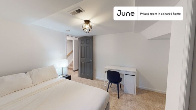 Building Photo - Room in Shared 5 bed/2 bath home