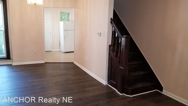 Building Photo - 2 br, 1 bath House - 117 N. Robinson St