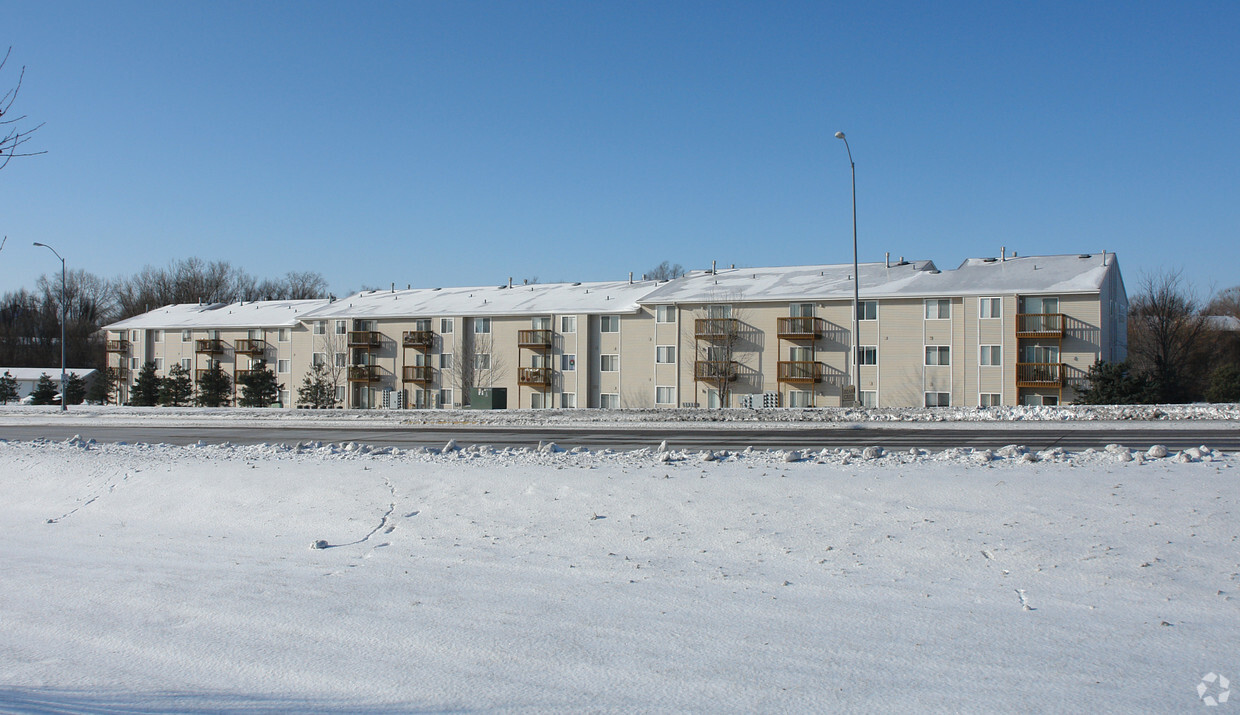 Primary Photo - Bear Creek Apartments