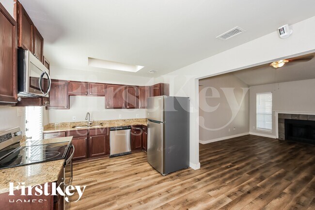 Foto del edificio - 600 Dayton Rd