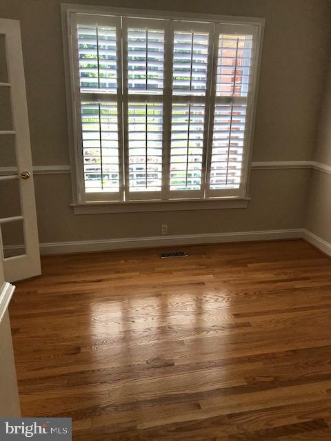 Foto del edificio - 14400 Waynesford Dr