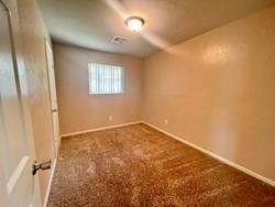 Foto del edificio - 740 SW 4th Pl