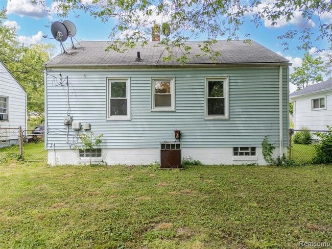 Building Photo - 15496 Rockdale St