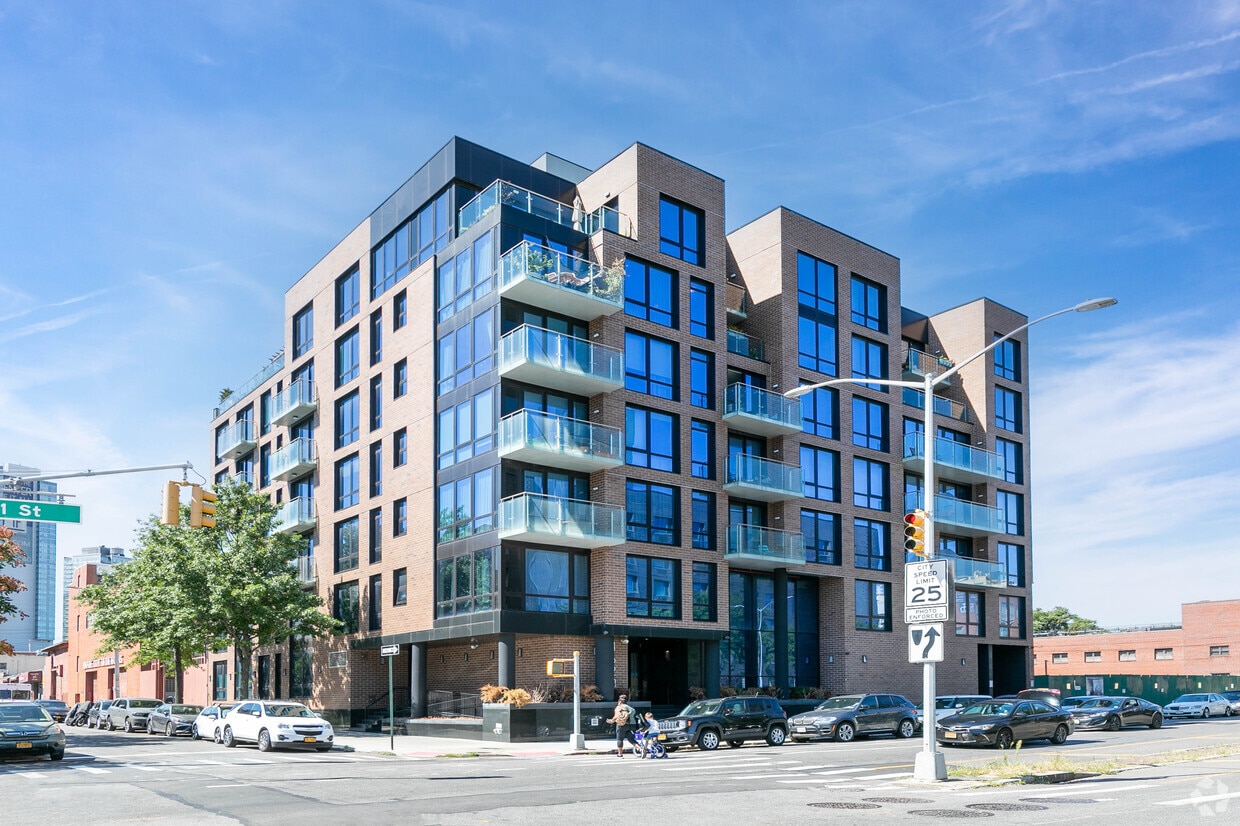 The Bond Apartments in Long Island City, NY