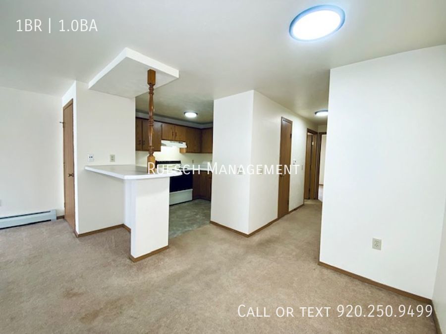 Primary Photo - Charming 1 Bedroom 1 Bath Lower - Availabl...