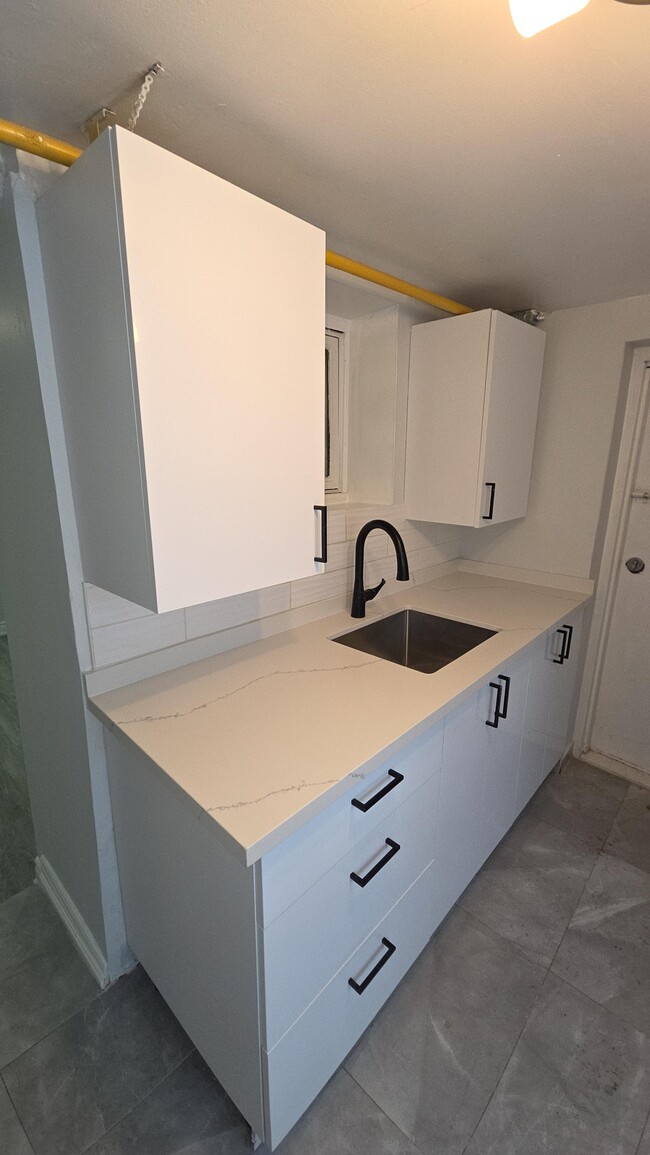 Photo du bâtiment - 1299 Gerrard St E