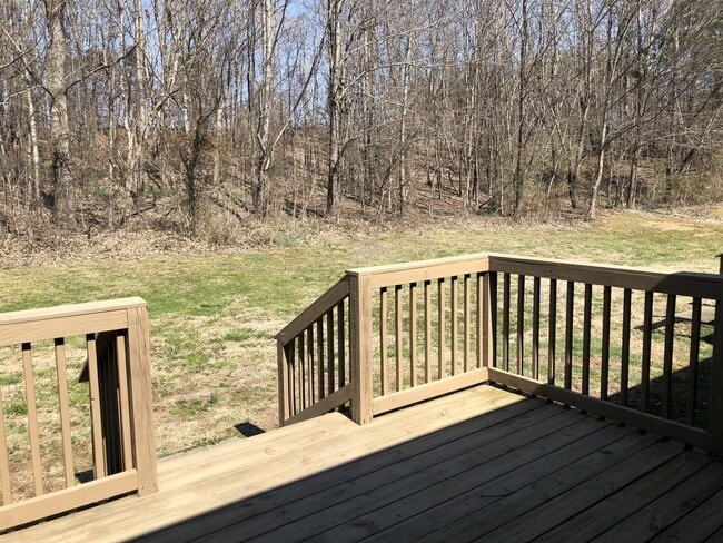 Building Photo - 3065 Woody Ln