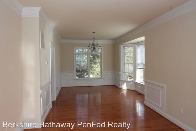 Foto del edificio - 4700 Summer Lake Cir