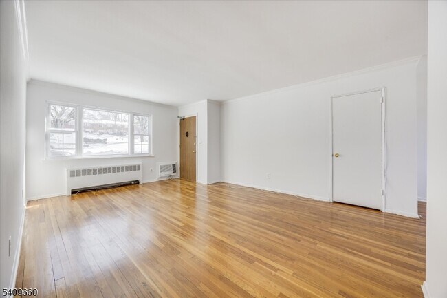 Foto del edificio - 14 Wedgewood Dr