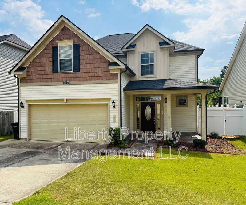Foto principal - 103 River Oak St