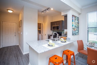 A4 Connect Model 1BDx1BA 807SF - Watervue Apartment Homes