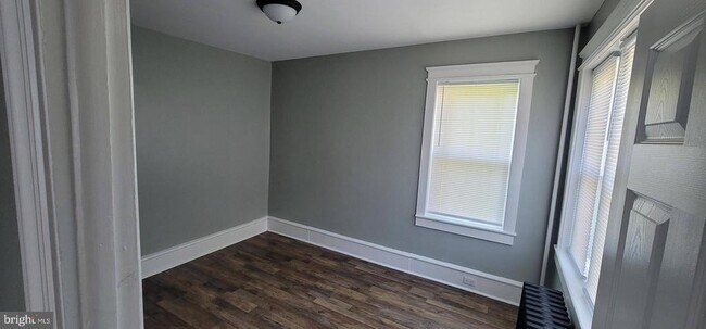 Foto del edificio - 308 Walnut Ave