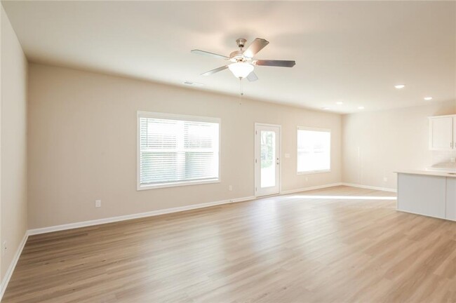 Foto del edificio - 3421 Sugarberry Dr