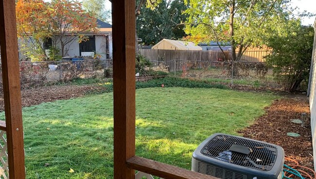 Building Photo - Charming 3-Bed, 2-Bath Home in Garden City