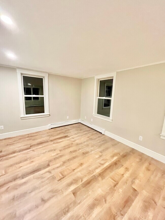 Living - 64 Foreside Rd Apartment