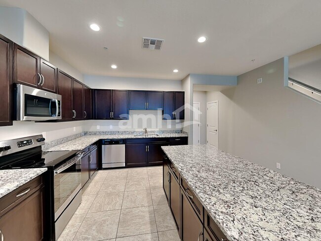 Foto del edificio - 2556 N Heritage St