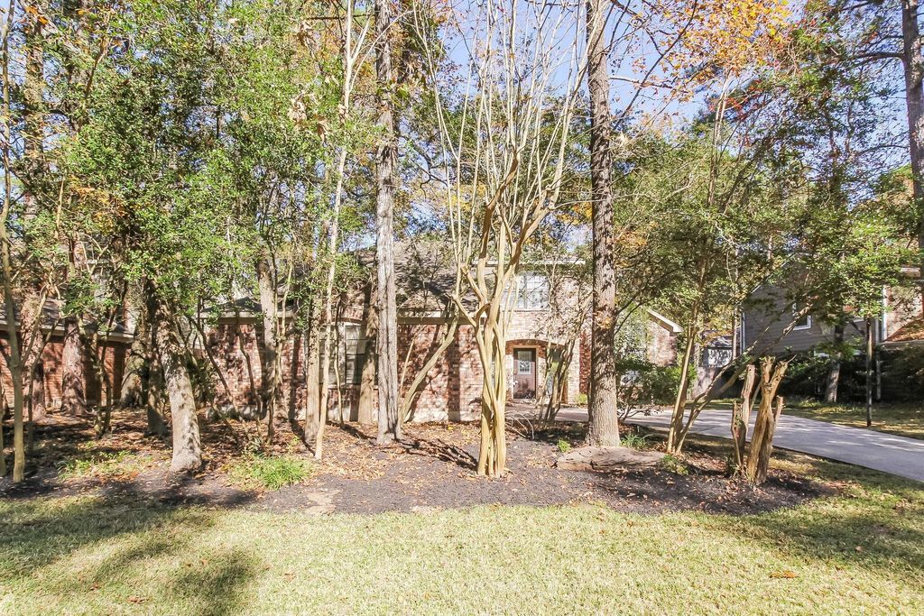 Foto principal - 30 Sylvan Forest Dr