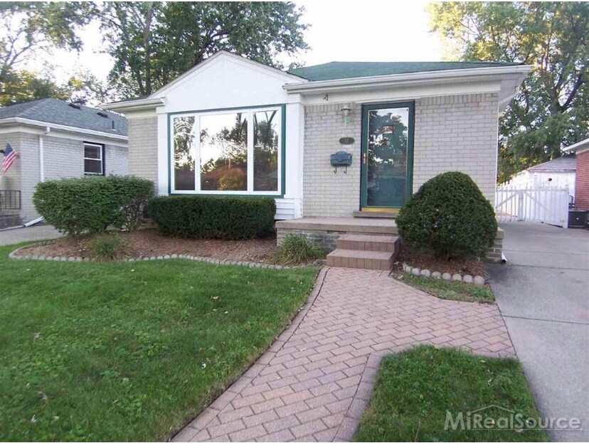 52 Elmsford Dr, Clawson, MI 48017 House Rental in Clawson, MI